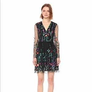 🎀BNWT Bebe Embroidered Fit and Flare Dress🎀